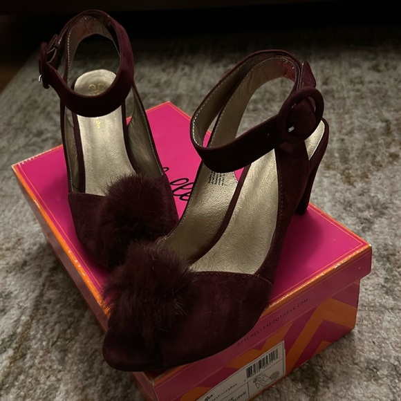 Anthropologie Seychelles Corey Lynn Calter Seduce peep toes shoes Pom poms - Picture 2 of 7